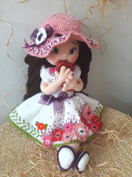 Beyaz Gelincik Bebek Amigurumi Organik Oyuncak ürün görseli 1
