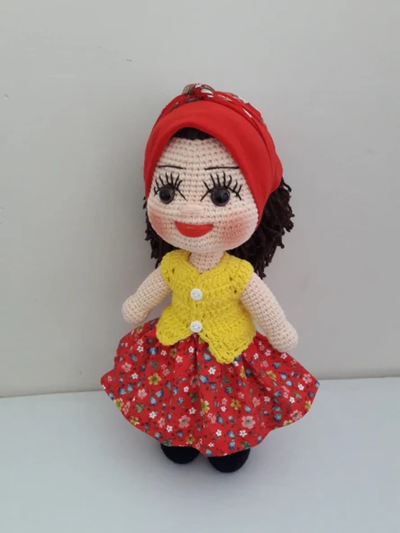 Sarı Yelekli Yöresel Köylü Kızı Bebek Amigurumi Organik Oyuncak ürün görseli 1