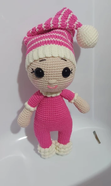 Ponpon Bereli Bebek Uyku Arkadaşı Amigurumi Organik Oyuncak ürün görseli 1