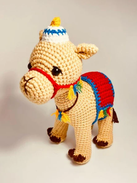 Takkeli Devecik Amigurumi Organik Oyuncak ürün görseli 1