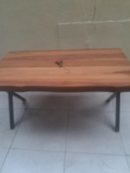 Masa 18049 Kütük desen Model Ceviz Kaplama ceviz renk tabla Metal X Ayak El yapım ürün görseli 1