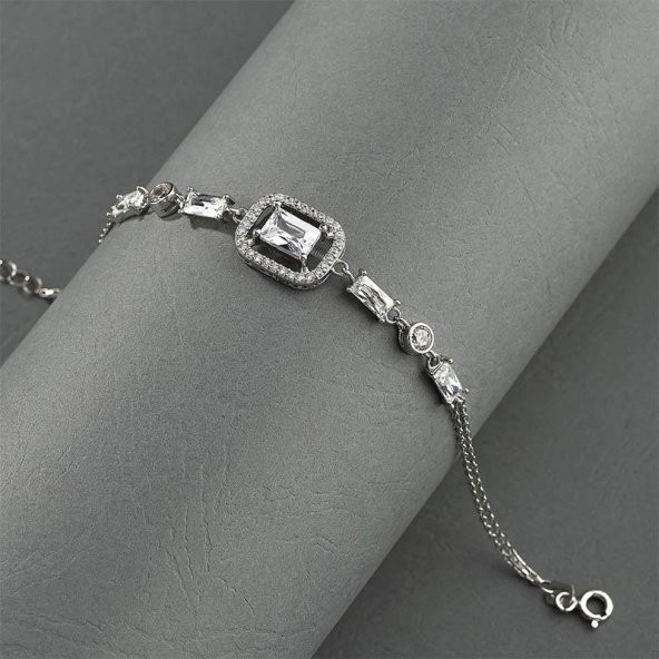Gümüş Pazarım Baget Taşlı Emerald Kesim Gümüş Bileklik ürün görseli 1