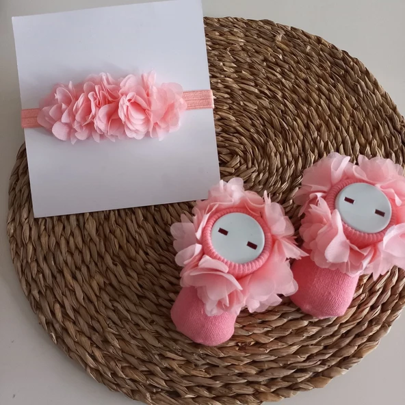 MARS BABY Kız Bebek Özel Gün Fırfırlı Koyu Somon Bandana ve Çorap Set ürün görseli 1