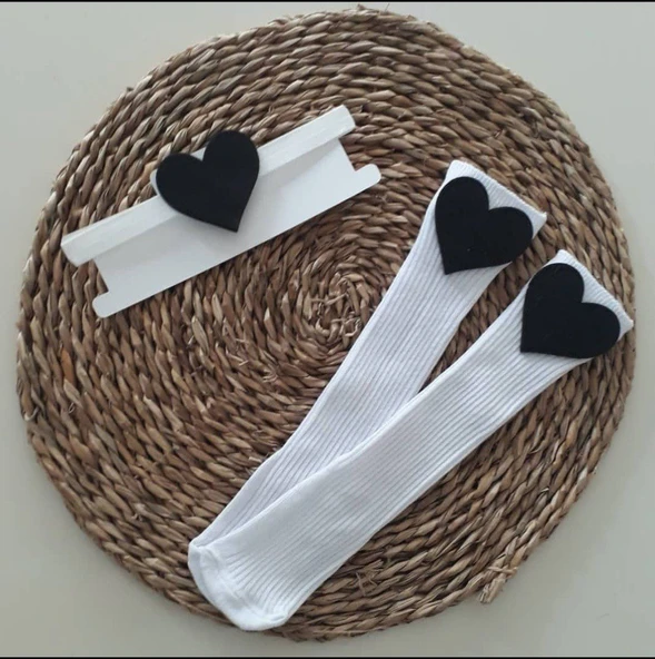 MARS BABY Kız Bebek Siyah Kalp Figürlü Bandana ve Beyaz Çorap Set ürün görseli 1