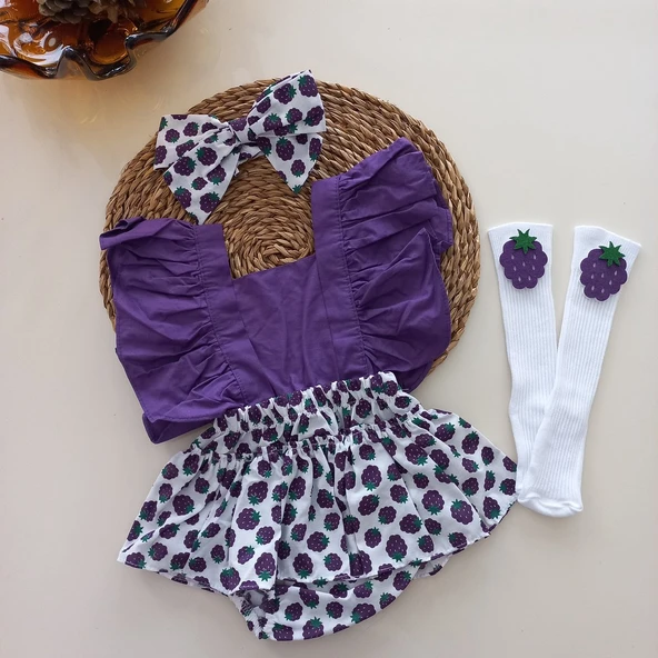 MARS BABY Kız Bebek Lila Böğürtlen Desenli Salopet Bandana ve Beyaz Figürlü Çorap Set ürün görseli 1
