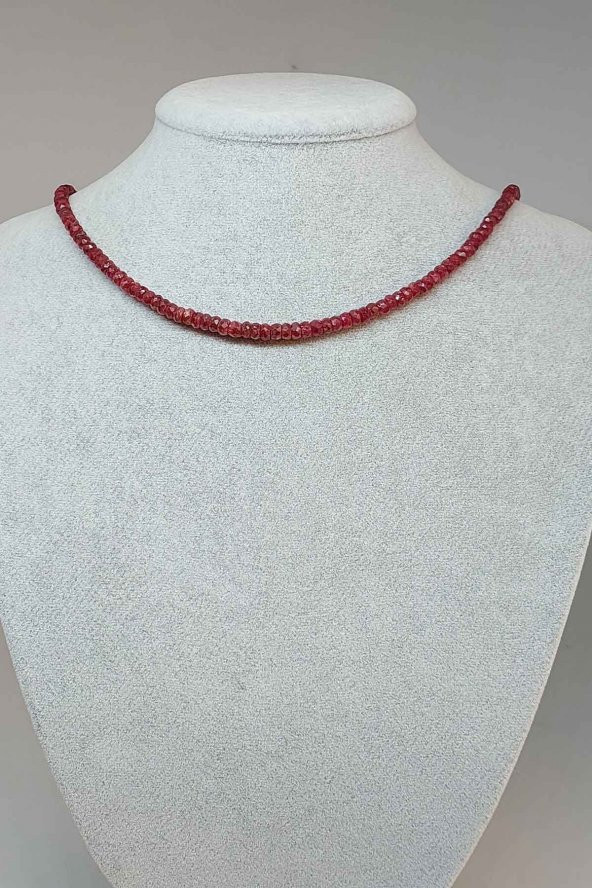 Yakut Taşı Faset Kesim 4x2mm (küçük delikli) 1000 Ayar Gümüş İpli Kolye (Klipsli) ürün görseli 1