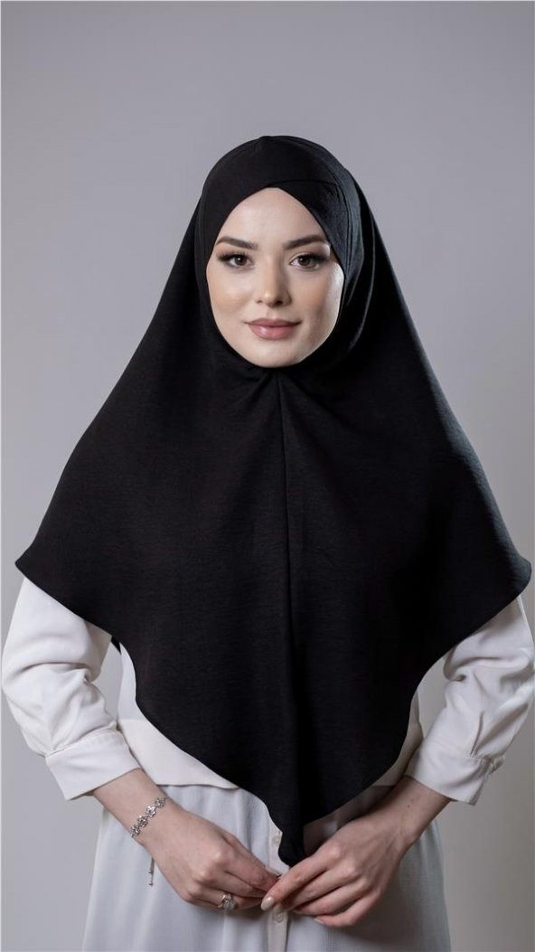 Siyah Pratik Hazır Geçmeli Tesettür Eşarp Pamuk Caz Kumaş Tek Katlı Çapraz Hijab 2305_01 ürün görseli 1
