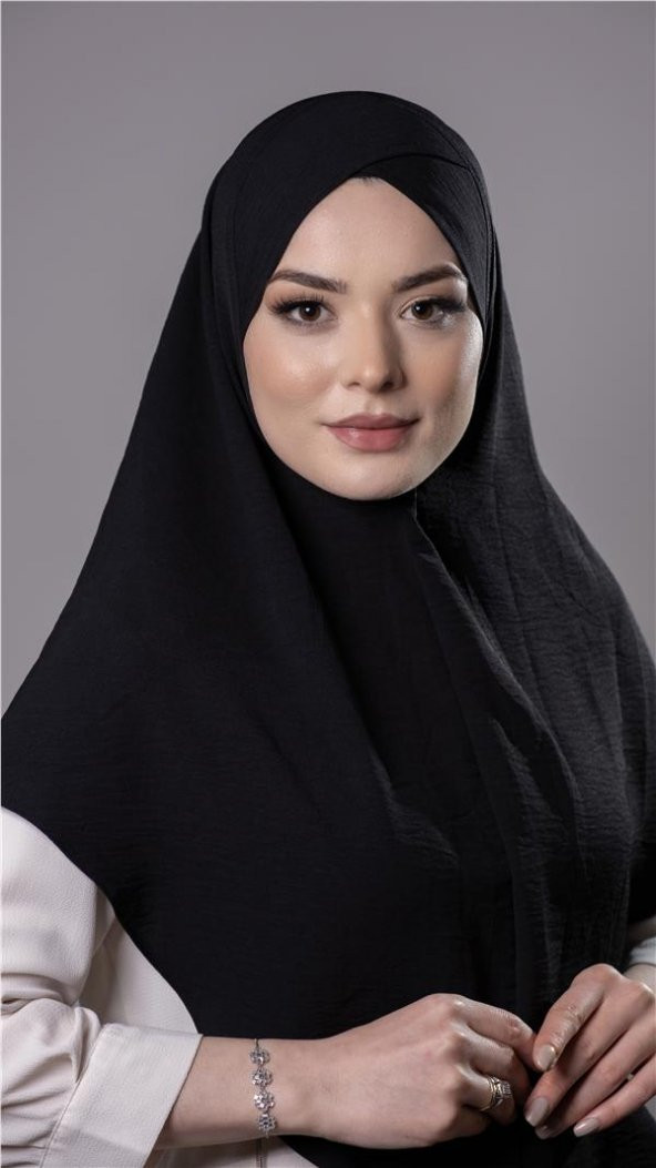 Siyah Pratik Hazır Geçmeli Tesettür Eşarp Aerobin Kumaş  Çapraz Hijab 2307_01 ürün görseli 1