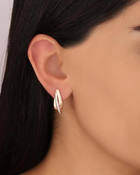 Yaprak Modeli Taşlı Şık Gümüş Küpe ürün görseli 1