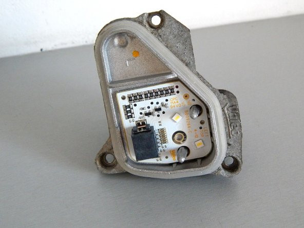 5F0941475 SEAT LEON 2013-2016 KÖŞE GÜNDÜZ LED BEYNİ ürün görseli 1