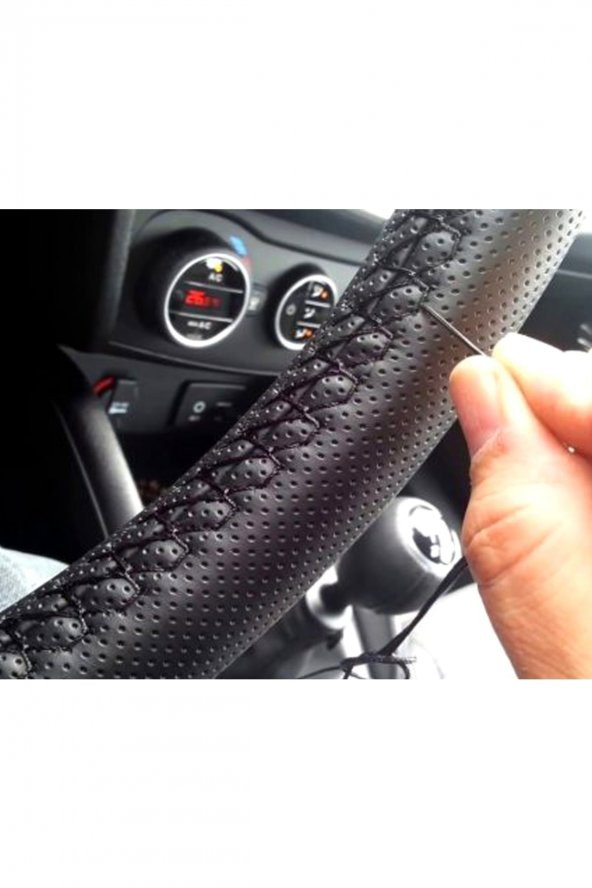 Toyota Corolla Efsane Kasa Uyumlu Dikmeli Direksiyon Kılıfı Noktalı ( 38×10cm ) ürün görseli 1