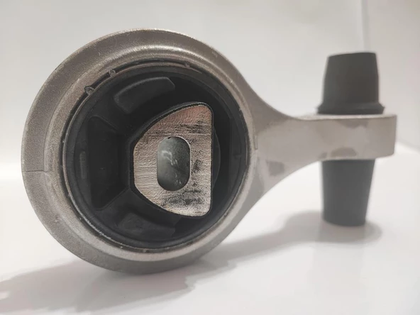 MASTER MOTOR TAKOZU ARKA DOBLO (ÇEKİÇ) ürün görseli 1
