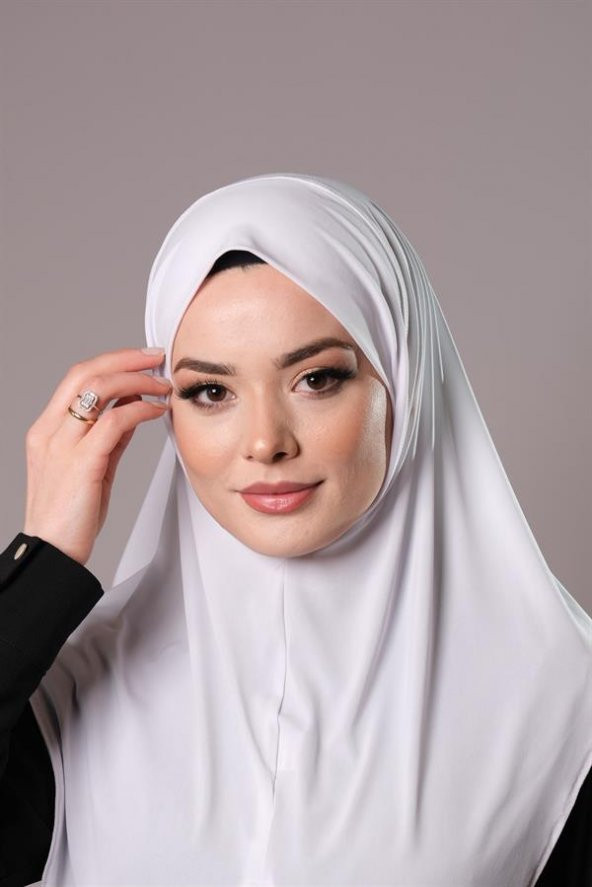 Beyaz Pratik Hazır Geçmeli Tesettür Eşarp Sandy Kumaş Düz Hijab 2308_42 ürün görseli 1