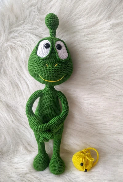 Sevimli Yeşil Uzaylı Amigurumi Organik Oyuncak ürün görseli 1