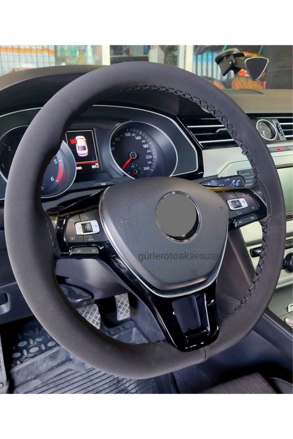 Vw Passat B8-b8,5 Uyumlu Alkantra Dikmeli Direksiyon Kılıfı Siyah Ipli ürün görseli 1