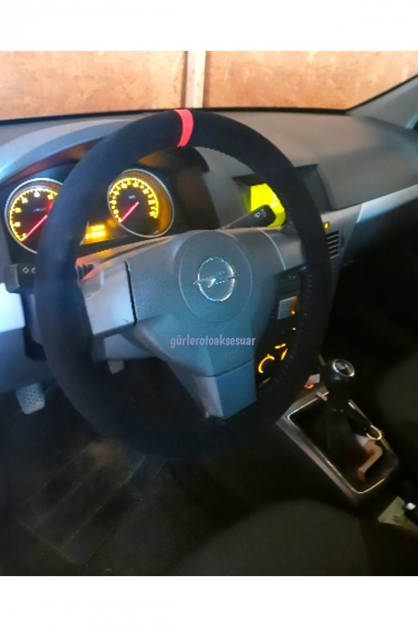 Opel Astra H Dikmeli Direksiyon Kılıfı Kırmızı Yüzüklü Alkantara (nubuk) ürün görseli 1