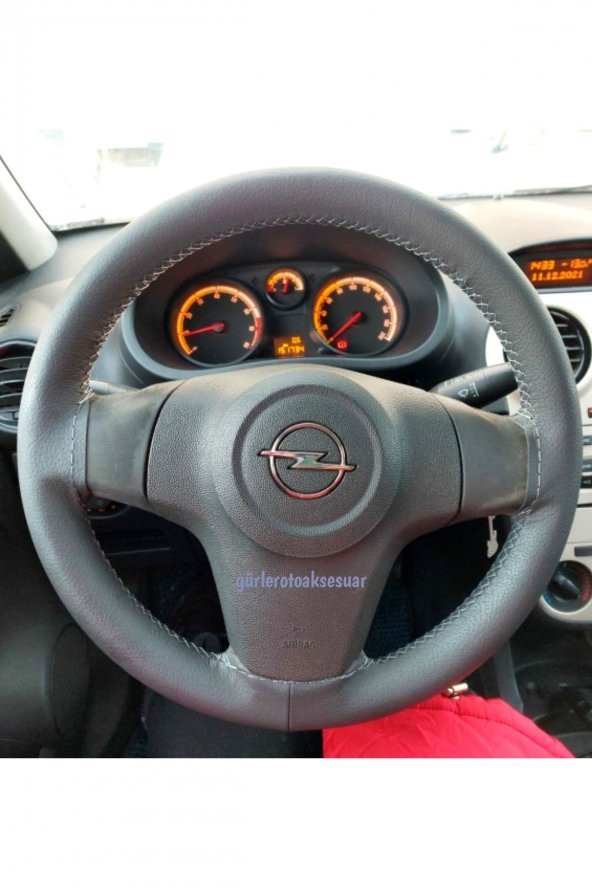 Opel Astra Dikmeli Direksiyon Kılıfı Soft Gri Renk ürün görseli 1
