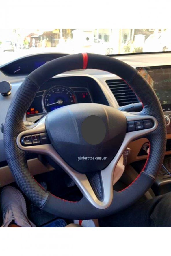 Honda Cıvıc Dikmeli Direksiyon Kılıfı Noktalı Alkantra Kırmızı Yüzüklü ürün görseli 1