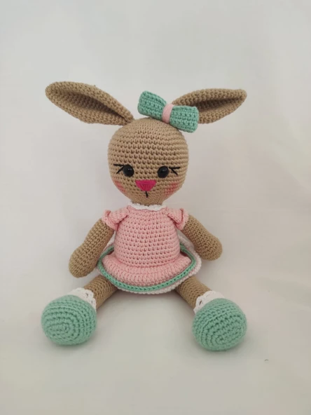 Şık Elbiseli Tavşan Uyku Arkadaşı Amigurumi Organik Oyuncak ürün görseli 1