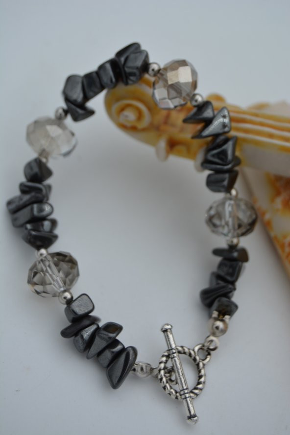 STONEAGE JEWELLERY Hematit ve Çek Kristalden Bileklik ürün görseli 1