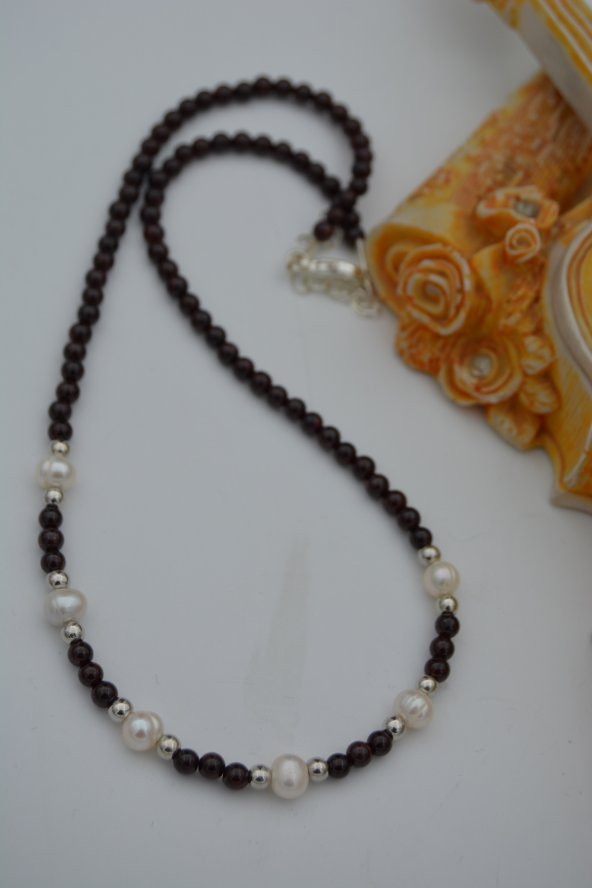 STONEAGE Lal Garnet ve İnci Taşlı Bayan Kolye ürün görseli 1