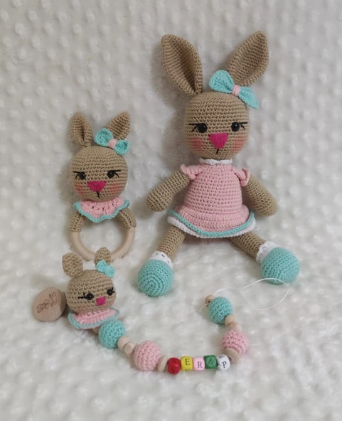Şık Elbiseli Tavşan Takım Seti Amigurumi Organik Oyuncak ürün görseli 1