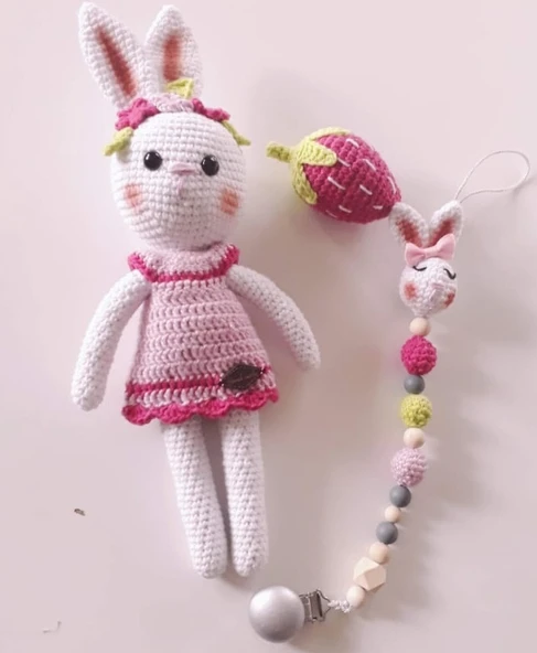 Şeker Tavşan -  Emzik Zinciri Amigurumi Organik Oyuncak ürün görseli 1