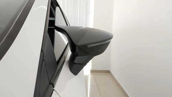 AUTOGP Seat leon ayna kapağı batman yarasa piano black 2013+ ürün görseli 1