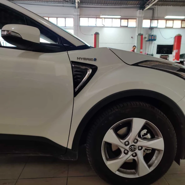 AUTOGP Toyota chr ön çamurluk ızgarası plastiği siyah krom ürün görseli 1