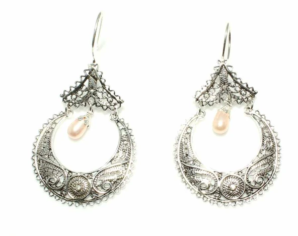 Hilal Modeli Pembe İnci Taşlı Telkari Küpe ürün görseli 1