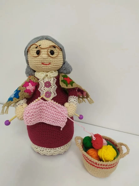 Örgücü Nine Bebek Amigurumi Organik Oyuncak ürün görseli 1