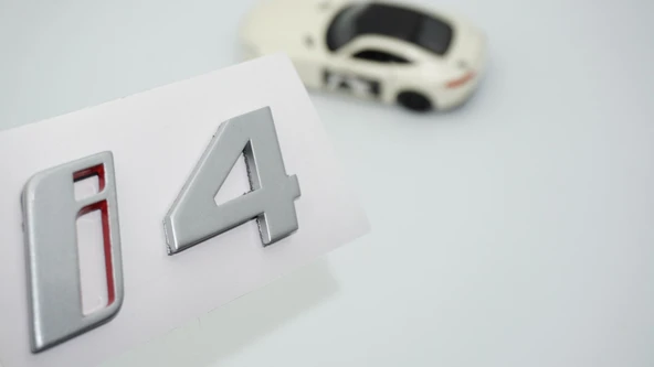 DK Tuning i4 Bagaj Kırmızı Gri ABS Yazı Logo Arma Bmw İle Uyumlu ürün görseli 1