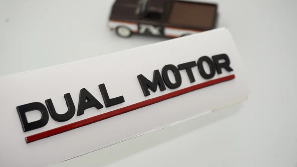 DK Tuning Tesla Dual Motor Bagaj Kırmızı Siyah Yazı Logo Arma ürün görseli 1