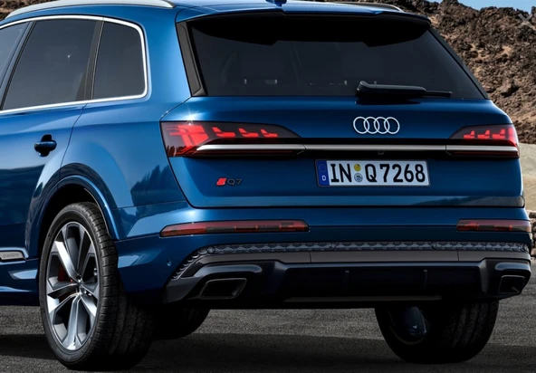 DK Tuning Q7 2025+ Bagaj Kırmızı Siyah 3M Yazı Logo Audi İle Uyumlu ürün görseli 1