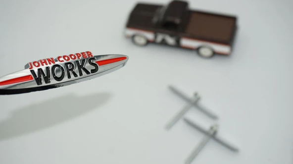 DK Tuning Mini John Cooper Works Ön Panjur 9cm Metal Logo Arma ürün görseli 1