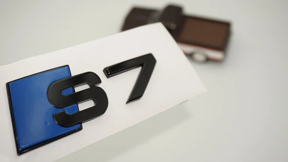 DK Tuning S7 Bagaj Siyah Mavi Yazı Logo Audi İle Uyumlu ürün görseli 1