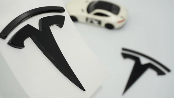 DK Tuning Tesla Logo Model 3 X Y 3M Parlak Siyah Rozet Amblem Seti ürün görseli 1