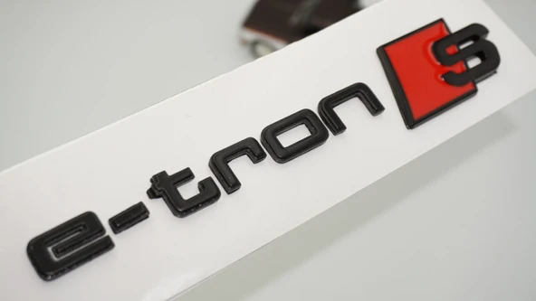 DK Tuning e-tron S Bagaj Siyah Kırmızı Yazı Logo Audi İle Uyumlu ürün görseli 1