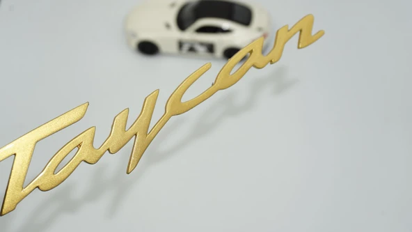 DK Tuning Taycan Bagaj Gold Yazı Logo Arma Porsche ile Uyumlu ürün görseli 1