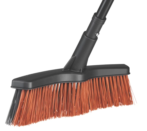 Fiskars Saplı Bahçe Süpürgesi M 1025921 ürün görseli 1