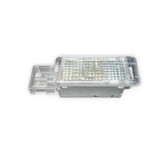 VW Tiguan 2008-2011 Ayak Aydınlatma Lambası 7L0947415 ürün görseli 1