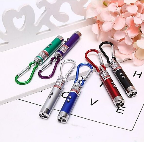 3 Fonksiyonlu Kırmızı Led Lazer – Beyaz Işıldak Anahtarlık KEDİ OYUNCAĞI ürün görseli 1