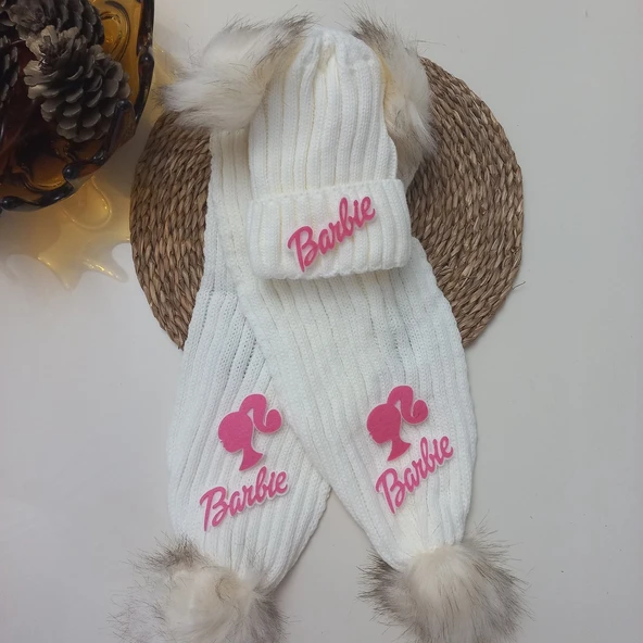 MARS BABY Kız Bebek Çocuk Barbie Figürlü Krem Çift Ponponlu Atkı Bere Takımı ürün görseli 1