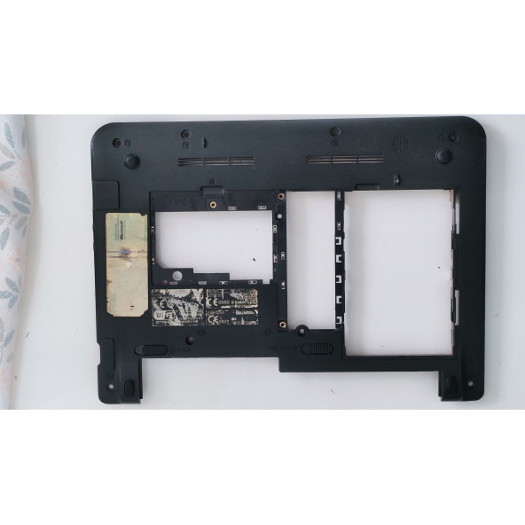 Toshiba Nb200-12j alt kasa ürün görseli 1