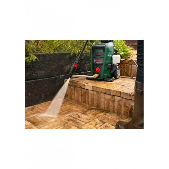 Bosch Universal Aquatak 130 Basınçlı Yıkama - Resim 4