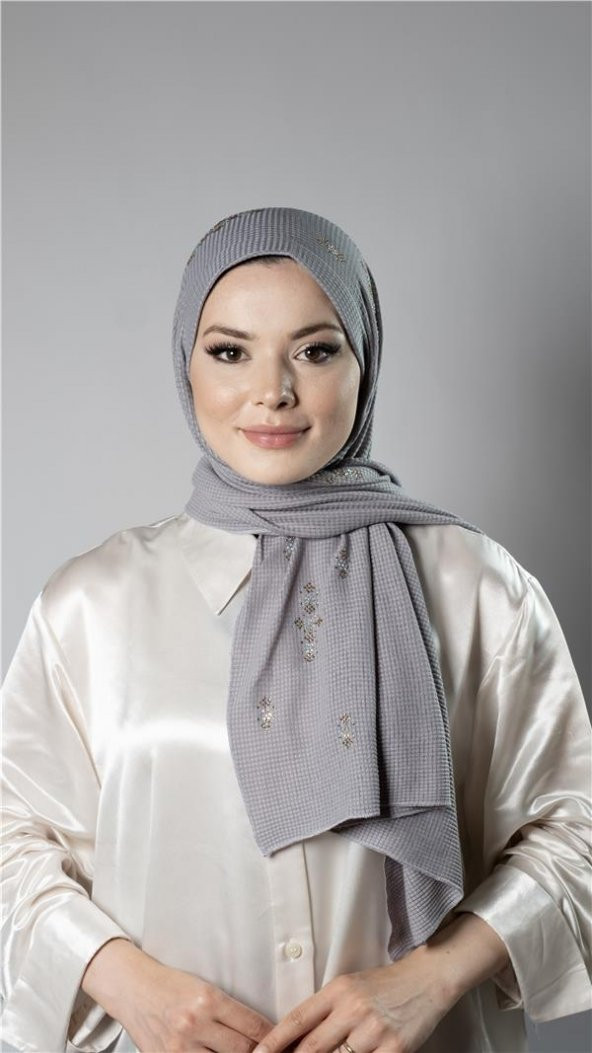 Gri Pratik Hazır Geçmeli Tesettür Şal Örme Kumaş Taşlı Çiçek Desenli  2118C_15 ürün görseli 1