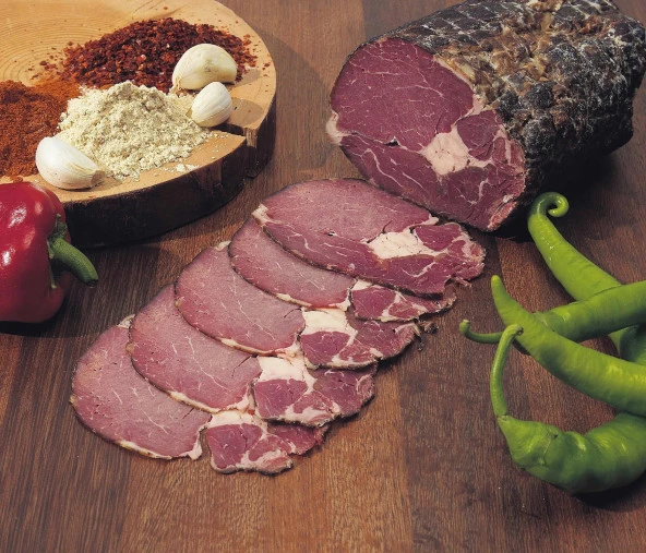 Karaca Geleneksel Boşnak Usulü Dana İsli Kuru Et 1000 Gr ürün görseli 1