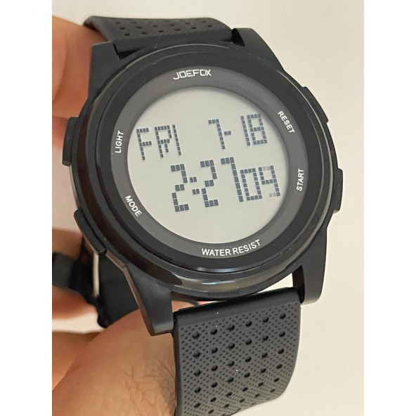Joefox Digital Silikon Kayışlı Su Geçirmez Unisex Kol Saati Siyah ürün görseli 1