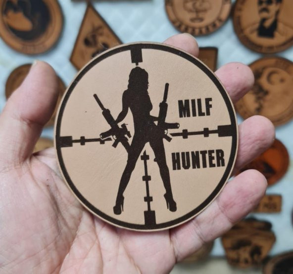 MILF HUNTER 2 Deri PEÇ  -Arma - Leather Patch - Resim 2