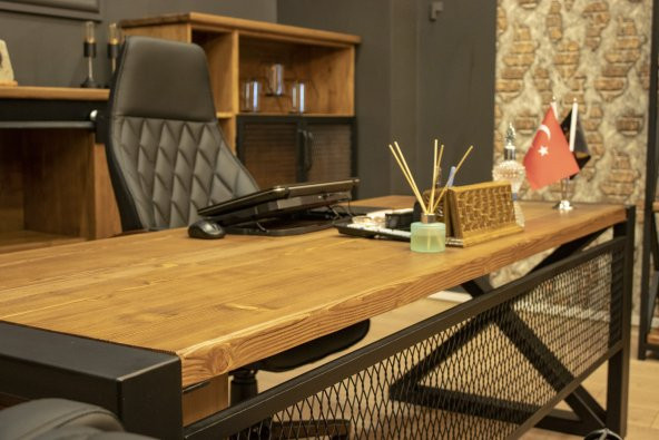 Masif Ahşap Çalışma Masası 140cm X 85cm ürün görseli 1